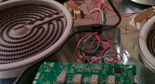 Ремонт стеклокерамической варочной панели. Селигерская